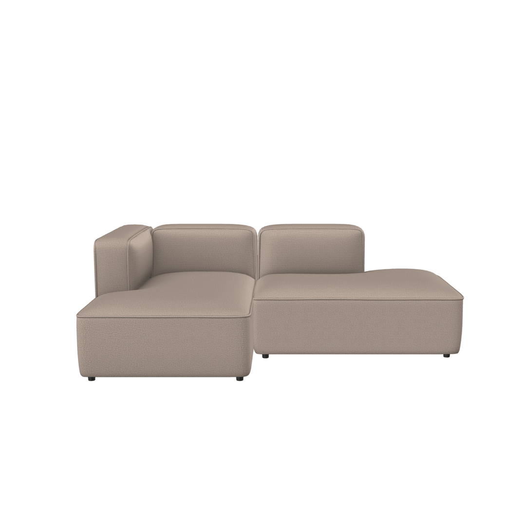 Modulsofa med chaiselong i beige, produceret i Europa med dansk design. Moderne og stilren.